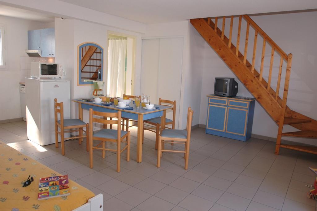 Le Château-dʼOléron Residence Odalys Le Village Des Amareyeurs מראה חיצוני תמונה