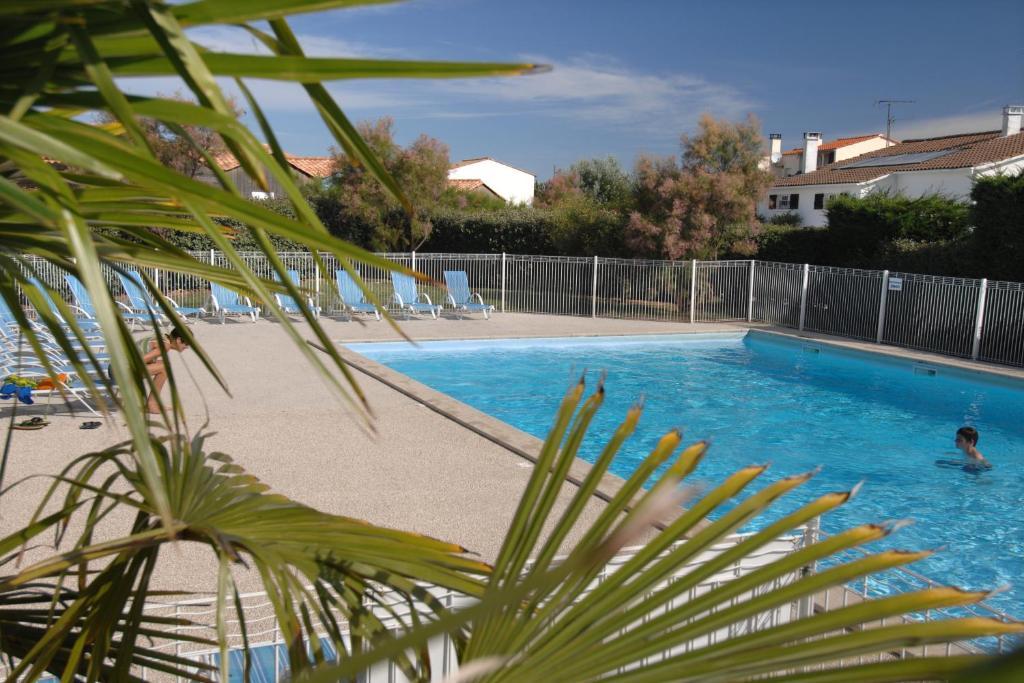 Le Château-dʼOléron Residence Odalys Le Village Des Amareyeurs מראה חיצוני תמונה